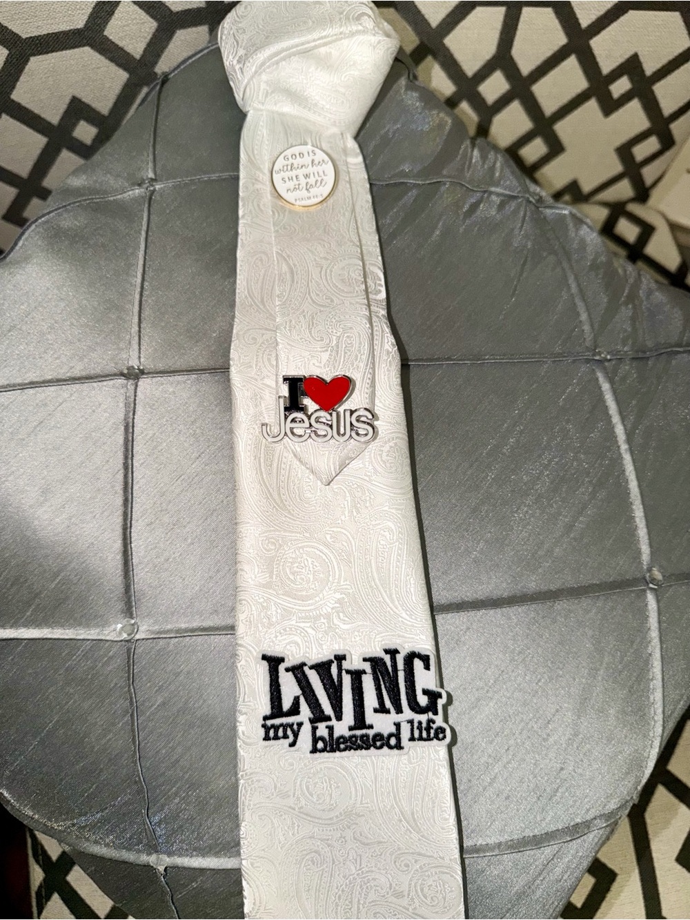 Living My Blessed Life White Paisley Tie with 'I ♥ Jesus' Pin